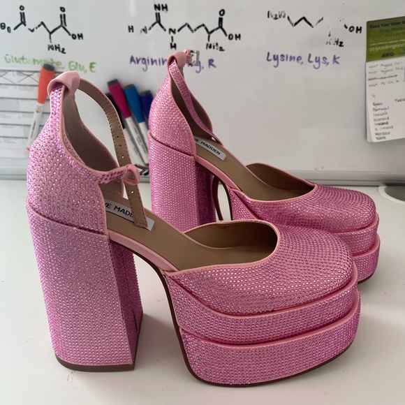Steve Madden Shoes - Pink Rhinestone Steve Madden Platform Heels